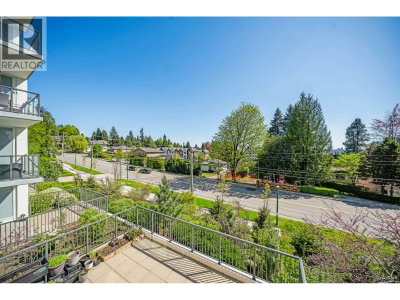585 AUSTIN Avenue | Coquitlam British Columbia | Slide Image Twenty-two
