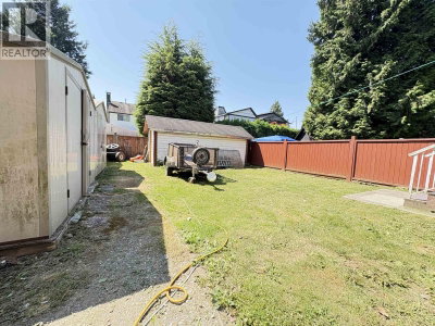 1784 COQUITLAM Avenue | Port Coquitlam British Columbia | Slide Image Two