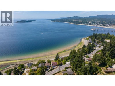 5223 SUNSHINE COAST Highway | Sechelt British Columbia | Slide Image Four