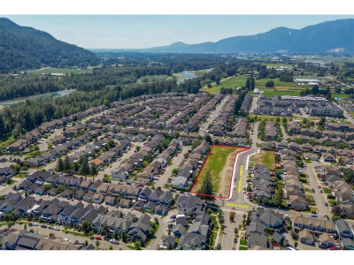 44654 VANDELL Drive | Chilliwack British Columbia | Slide Image Five