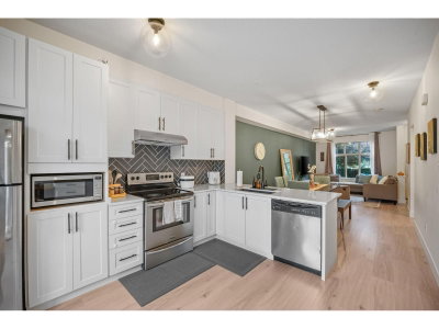 31125 WESTRIDGE PLACE Place North | Abbotsford British Columbia | Slide Image Twenty-two