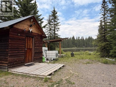 3803 HINCHIE Road | 100 Mile House British Columbia | Slide Image Eight