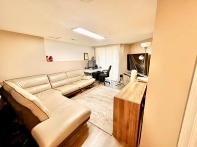 13900 HYLAND Road | Surrey British Columbia | Slide Image Twenty