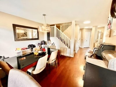 13900 HYLAND Road | Surrey British Columbia | Slide Image Nine