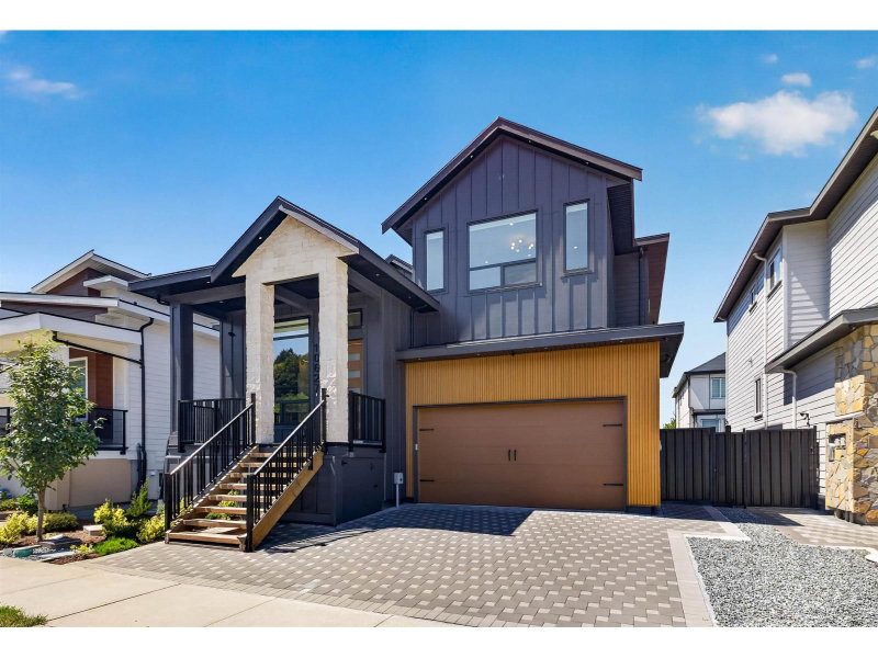 10627 124A Street Surrey British Columbia, V3V 0E2 - 7 Bedrooms Home For Sale