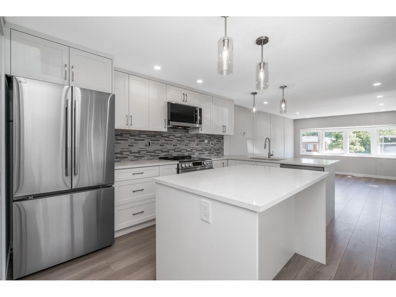 1840 160 Street, Surrey, British Columbia V4A 4X4