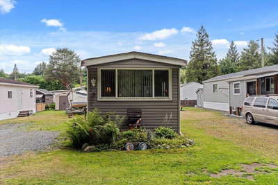 3942 COLUMBIA VALLEY Road | Chilliwack British Columbia | Slide Image Two