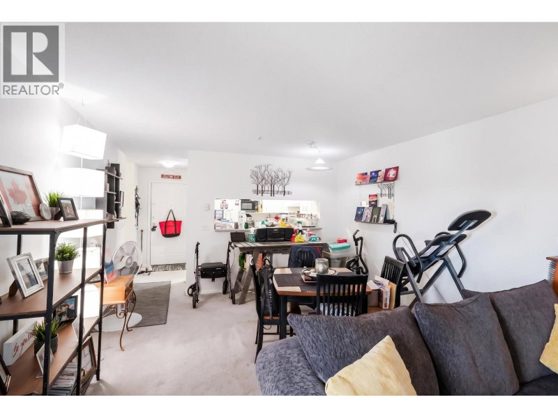 723 TWELFTH Street New Westminster British Columbia, V3M 4J8 - 2 Bedrooms Condo For Sale