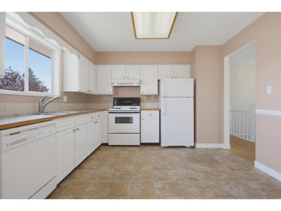 32659 WILLINGDON Crescent | Abbotsford British Columbia | Slide Image Twelve