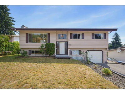 32659 WILLINGDON Crescent | Abbotsford British Columbia | Slide Image Two