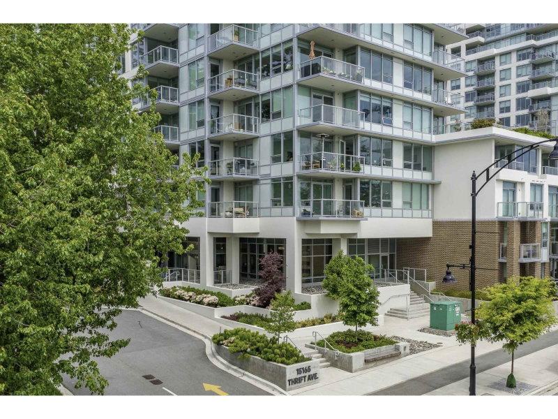 15165 THRIFT Avenue White Rock British Columbia, V4B 0C1 - 2 Bedrooms Condo For Sale