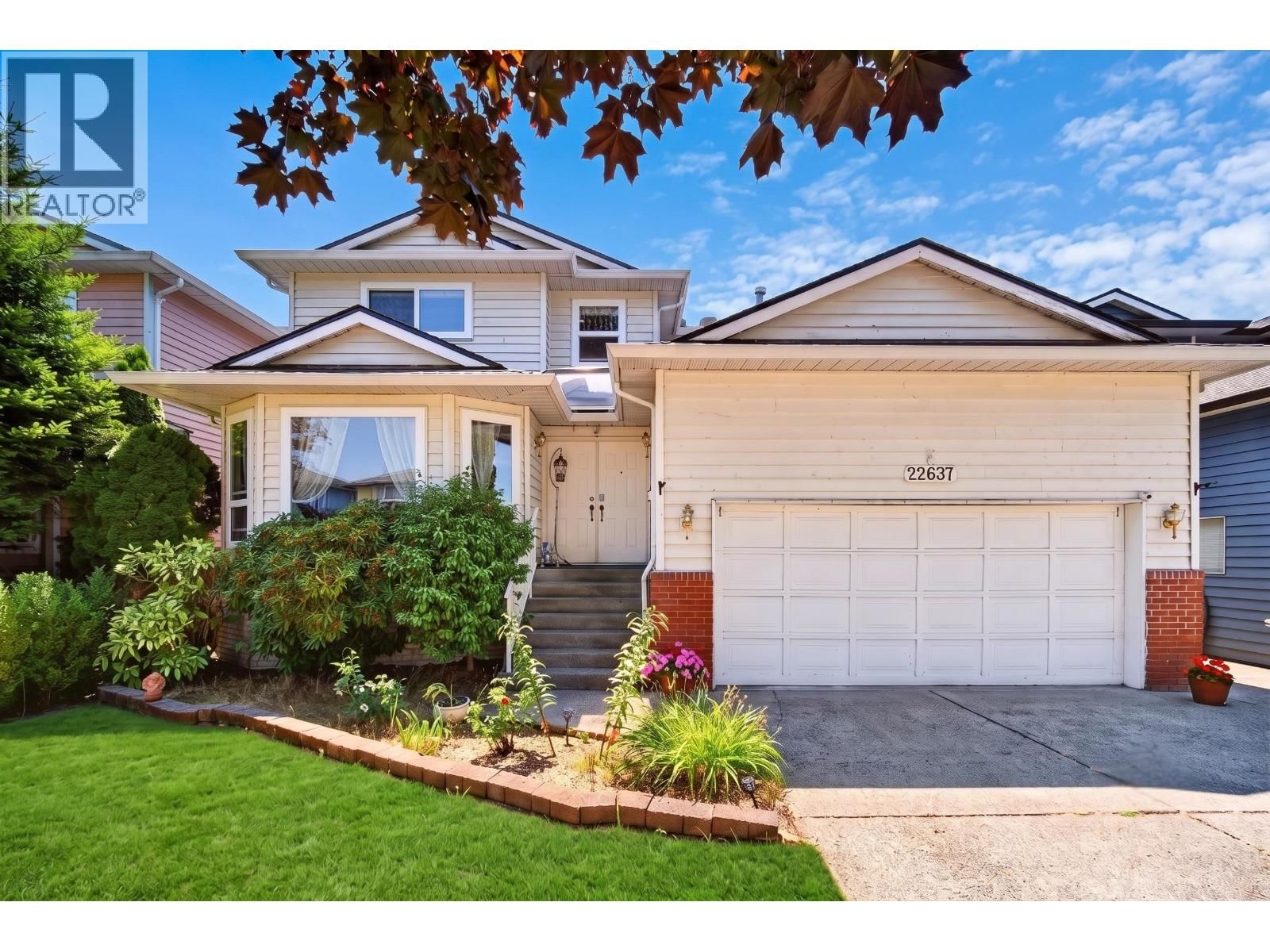22637 FRASERBANK Crescent, Richmond, British Columbia V6V 2L8