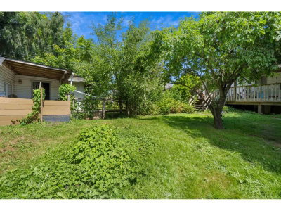 9521 ROBSON Street | Chilliwack British Columbia | Slide Image Two