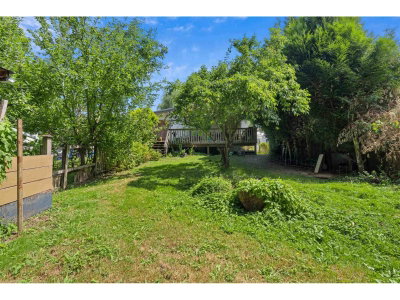 9521 ROBSON Street | Chilliwack British Columbia | Slide Image Three