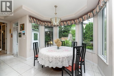 1548 PARKWAY Boulevard | Coquitlam British Columbia | Slide Image Seventeen