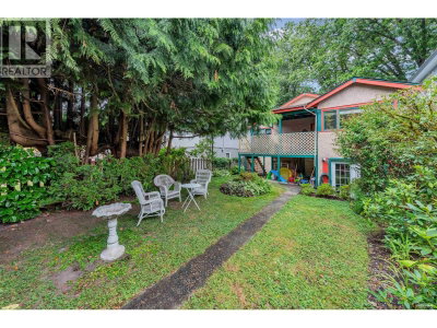 956 21ST Avenue | Vancouver British Columbia | Slide Image Seven