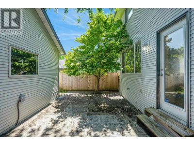 10280 242B Street | Maple Ridge British Columbia | Slide Image Twenty-eight