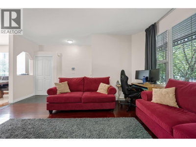 10280 242B Street | Maple Ridge British Columbia | Slide Image Eight