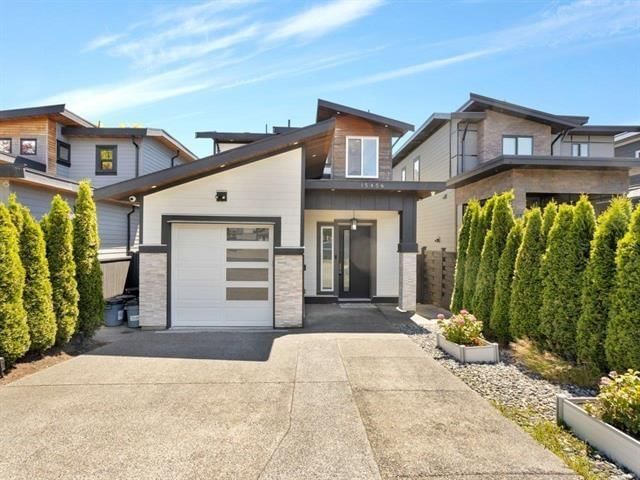 15456 RUSSELL Avenue, White Rock, British Columbia V4B 2R3