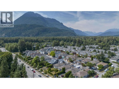 1827 MAMQUAM Road | Squamish British Columbia | Slide Image Fourteen