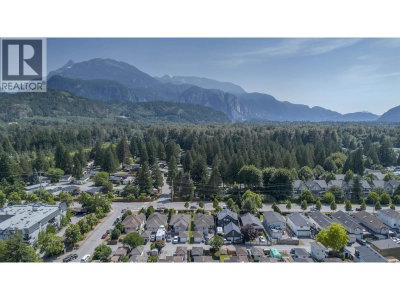 1827 MAMQUAM Road | Squamish British Columbia | Slide Image Sixteen