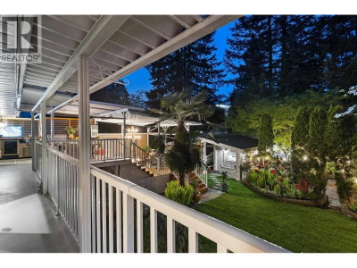 3477 RALEIGH Street | Port Coquitlam British Columbia | Slide Image Twenty-seven
