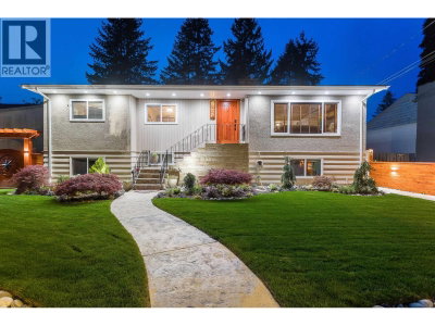 3477 RALEIGH Street | Port Coquitlam British Columbia | Slide Image Three
