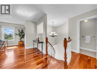 7347 QUEENSTON Court | Burnaby British Columbia | Slide Image Twenty