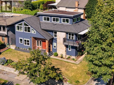 7347 QUEENSTON Court | Burnaby British Columbia | Slide Image Three