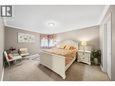 2445 MOWAT Place | North Vancouver British Columbia | Slide Image Thirteen