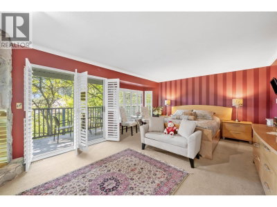 2445 MOWAT Place | North Vancouver British Columbia | Slide Image Nine
