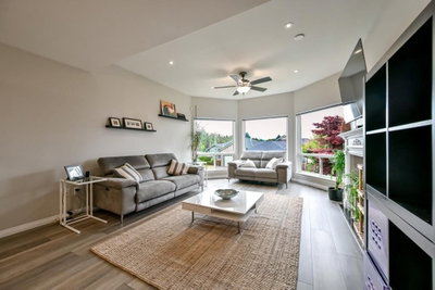 32777 CHILCOTIN Drive | Abbotsford British Columbia | Slide Image Three