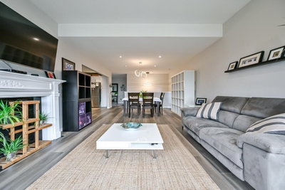32777 CHILCOTIN Drive | Abbotsford British Columbia | Slide Image Six