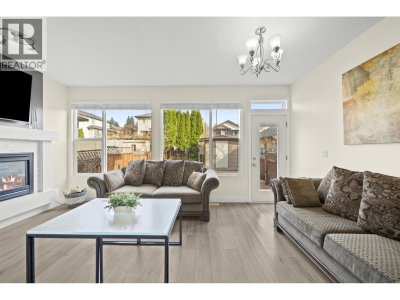 10292 242B Street | Maple Ridge British Columbia | Slide Image Eleven