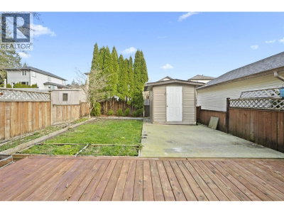10292 242B Street | Maple Ridge British Columbia | Slide Image Twenty-eight
