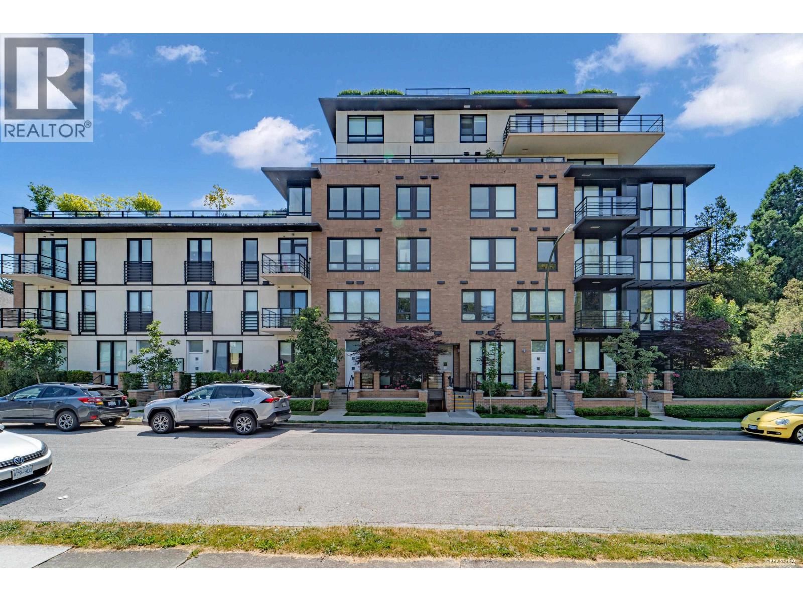 4408 CAMBIE Street, Vancouver, British Columbia V5Y 0M2