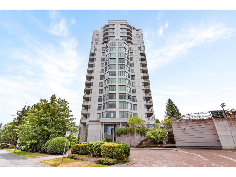 13880 101 Avenue Surrey British Columbia, V3T 5T1 - 2 Bedrooms Condo For Sale