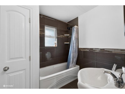 14032 GROSVENOR Road | Surrey British Columbia | Slide Image Nineteen