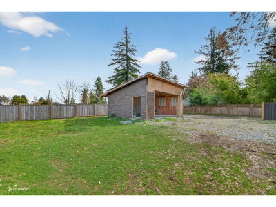 14032 GROSVENOR Road | Surrey British Columbia | Slide Image Thirty-four