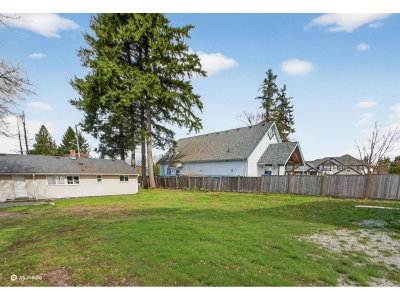 14032 GROSVENOR Road | Surrey British Columbia | Slide Image Thirty-six