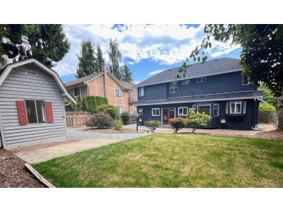 13015 SUMMERHILL Crescent | Surrey British Columbia | Slide Image Twenty-two