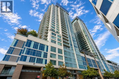988 QUAYSIDE Drive | New Westminster British Columbia | Slide Image Two