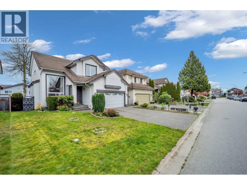 707 OMINECA Avenue Port Coquitlam British Columbia, V3B 7N9 - 4 Bedrooms Home For Sale