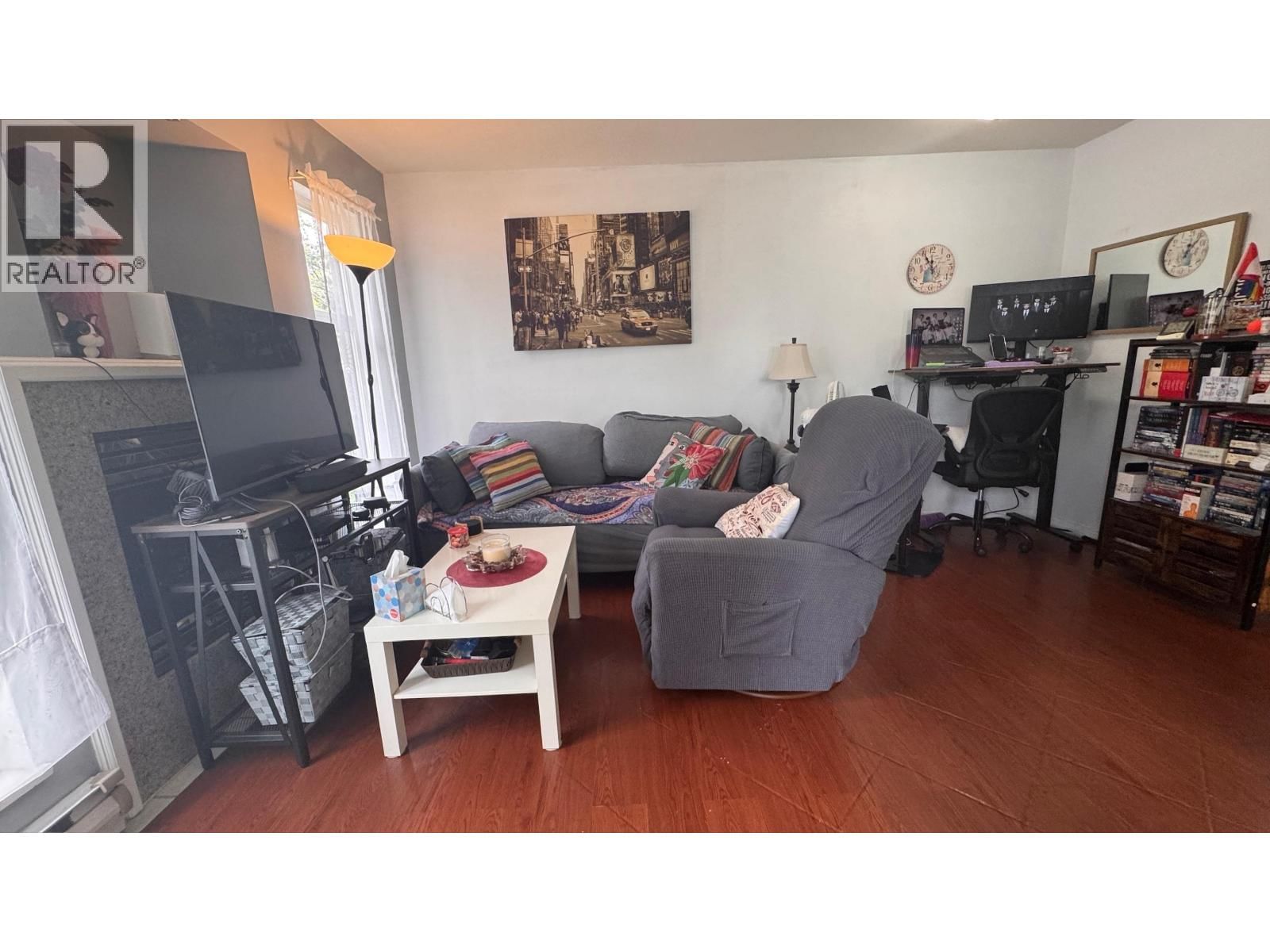 1099 71ST Avenue, Vancouver, British Columbia V6P 6Y5