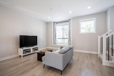 20155 84 Avenue | Langley British Columbia | Slide Image Six