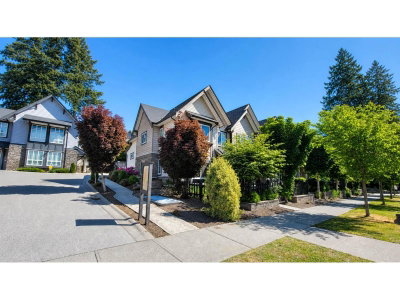 14555 68 Avenue | Surrey British Columbia | Slide Image Two