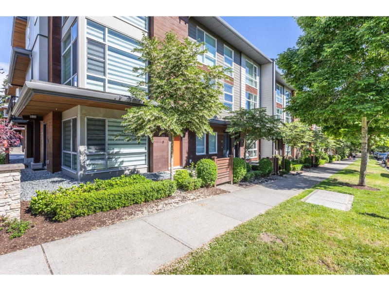 2228 162 Street Surrey British Columbia, V3Z 6P4 - 3 Bedrooms Condo For Sale