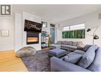38555 SKY PILOT Drive | Squamish British Columbia | Slide Image Sixteen