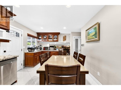 3152 LANCASTER Place | Port Coquitlam British Columbia | Slide Image Twelve
