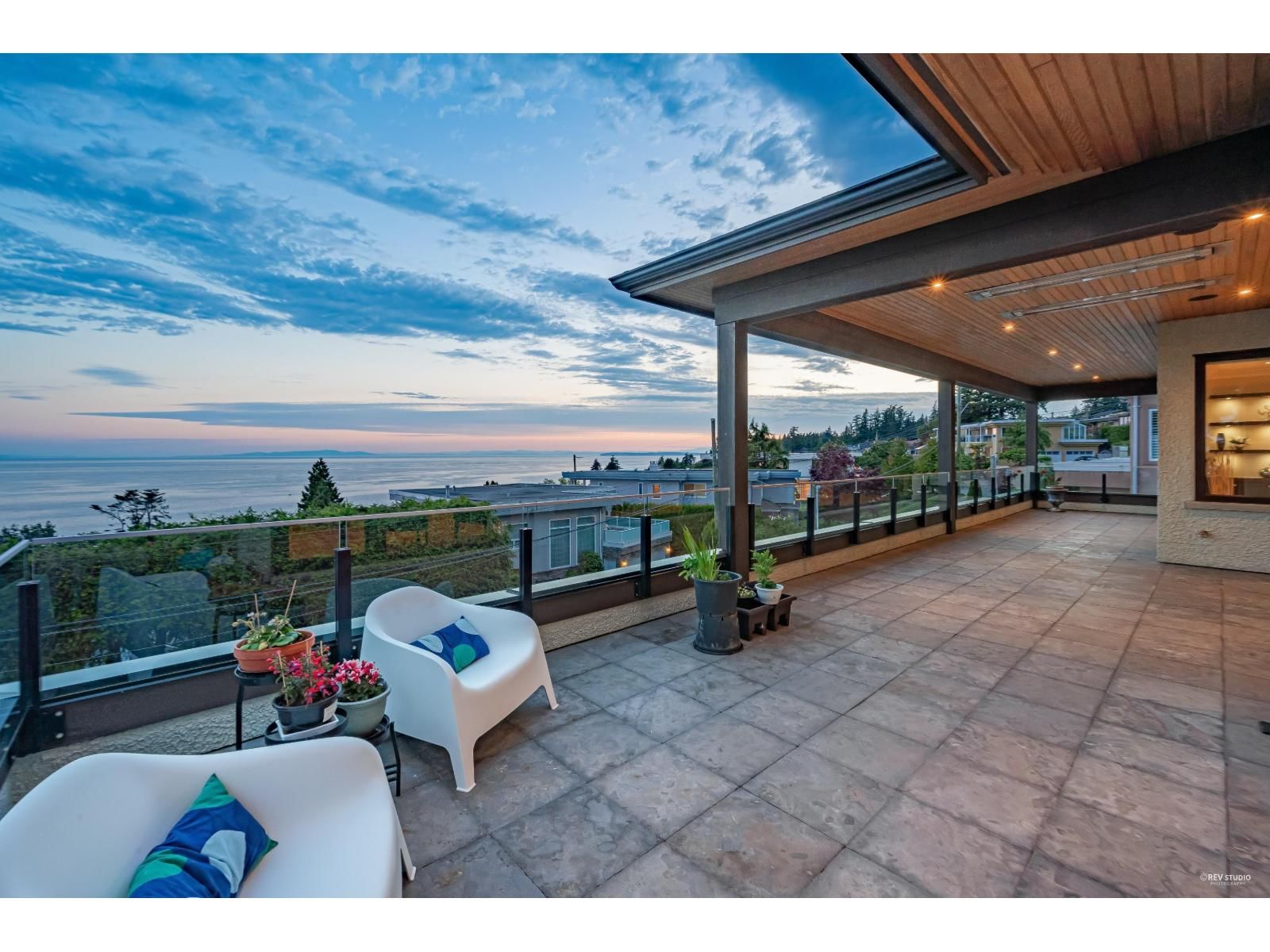 14439 SUNSET Lane, White Rock, British Columbia V4B 5J7